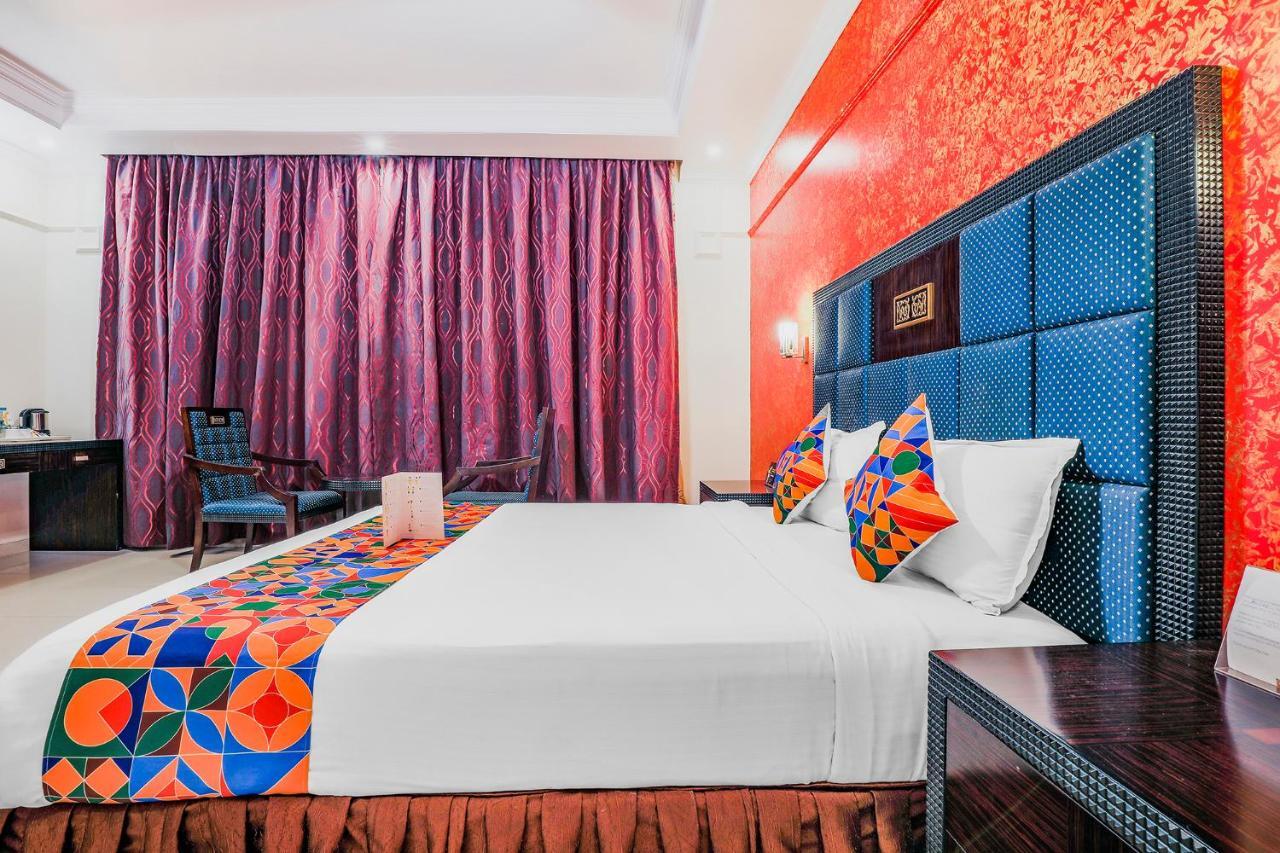 Hotel Fabhotel Royal Mirage With Pool & Gym - Nr 3*
